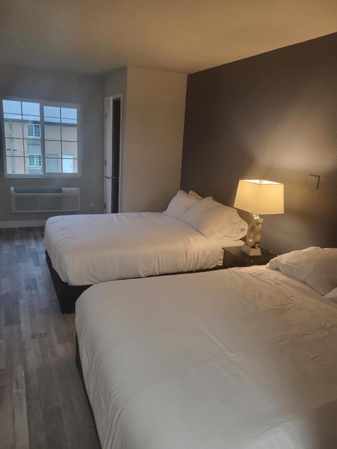 Red Fox Inn And Suites Waverly Exteriér fotografie