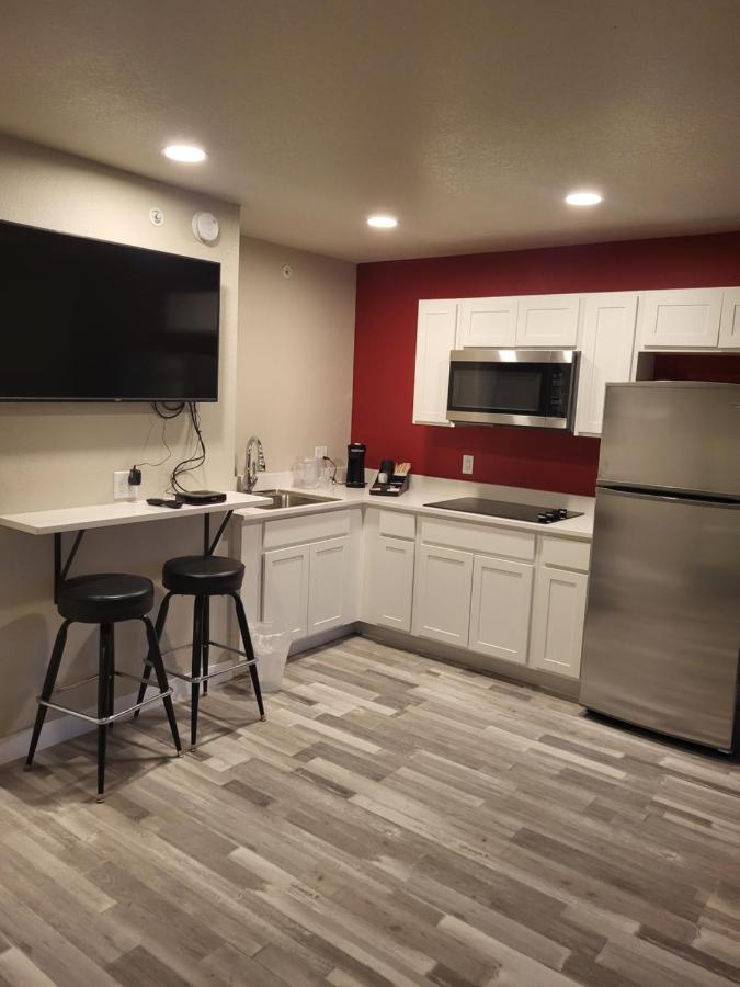 Red Fox Inn And Suites Waverly Exteriér fotografie
